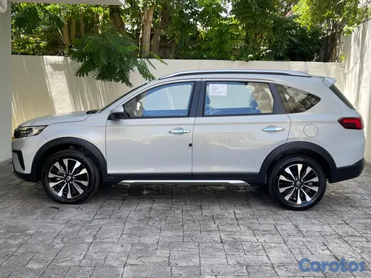2025 Honda BR-V Touring — foto 4 / 12