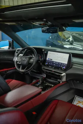 2023 Lexus Rx — foto 10 / 12
