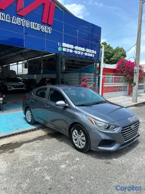 2020 Hyundai Accent — foto 2 / 9