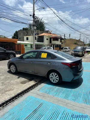 2020 Hyundai Accent — foto 5 / 9
