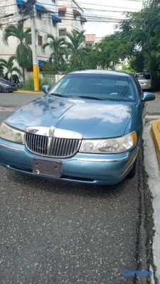 2000 Lincoln Town Car — foto 2 / 4