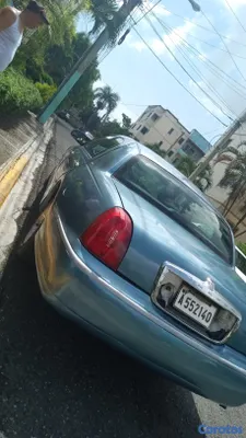 2000 Lincoln Town Car — foto 3 / 4