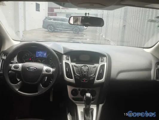 2013 Ford Focus — foto 7 / 13