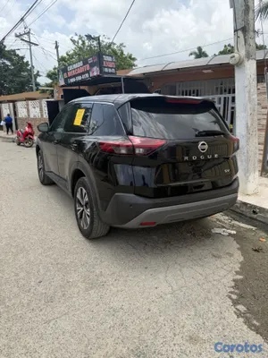 2021 Nissan Rogue — foto 5 / 6