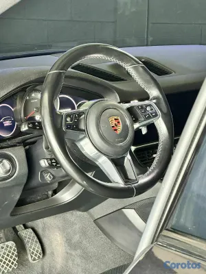 2019 Porsche Cayenne — foto 4 / 8