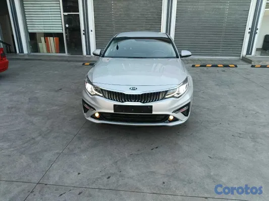 2020 Kia K-5 — foto 7 / 12