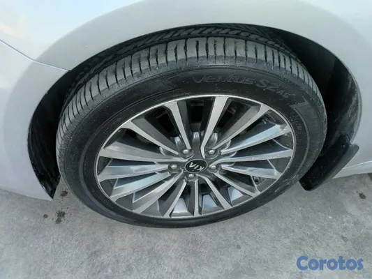 2020 Kia K-5 — foto 10 / 12
