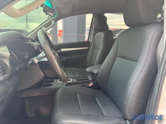 2016 Toyota Hilux — foto 5 / 8