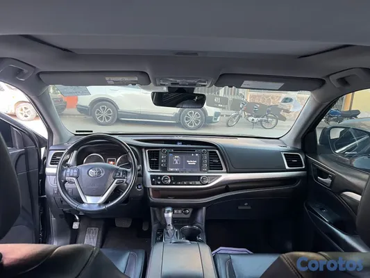 2019 Toyota Highlander — foto 6 / 13