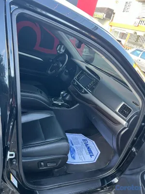 2019 Toyota Highlander — foto 7 / 13