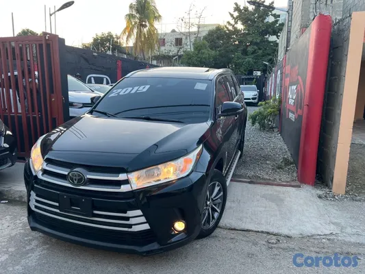 2019 Toyota Highlander — foto 9 / 13