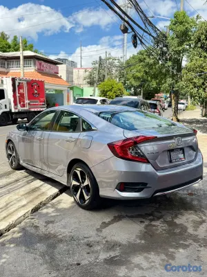 2018 Honda Civic — foto 4 / 9