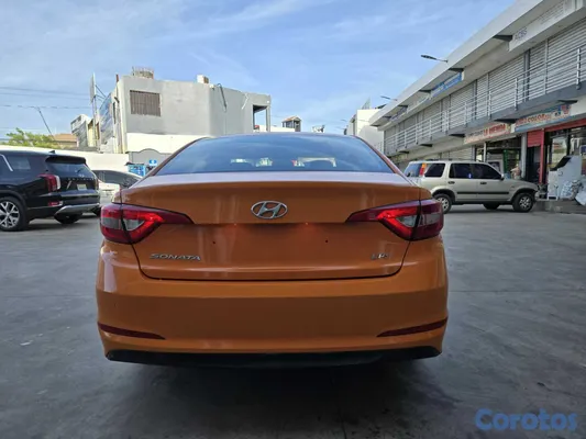 2018 Hyundai Sonata — foto 12 / 13