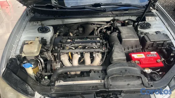 2010 Hyundai Sonata — foto 5 / 7