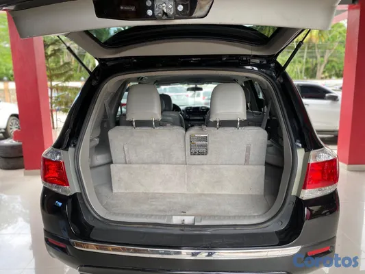 2012 Toyota Highlander — foto 11 / 13
