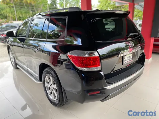 2012 Toyota Highlander — foto 12 / 13