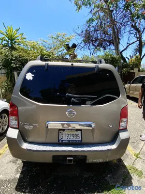 2005 Nissan Pathfinder — foto 7 / 12