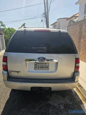 2010 Ford Explorer — foto 5 / 5