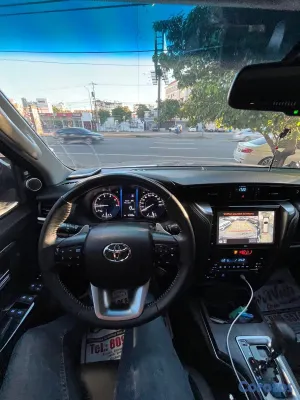 2022 Toyota Fortuner — foto 10 / 10