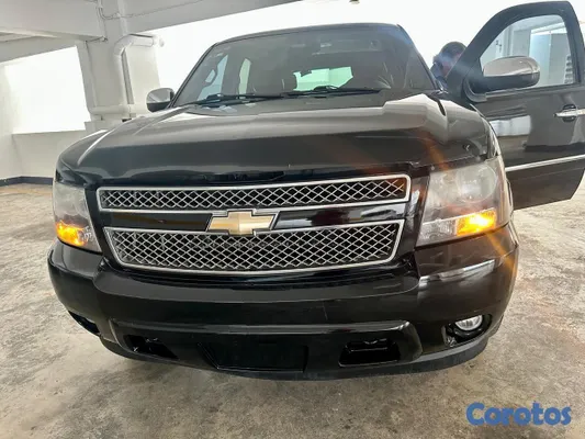 2010 Chevrolet Tahoe — foto 2 / 10