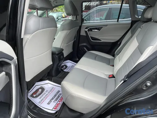 2021 Toyota Rav-4 — foto 8 / 10