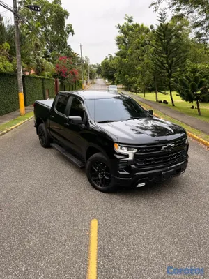 2022 Chevrolet Silverado — foto 2 / 12
