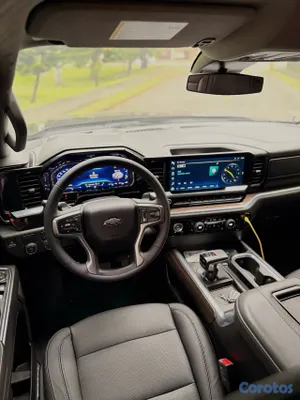 2022 Chevrolet Silverado — foto 8 / 12