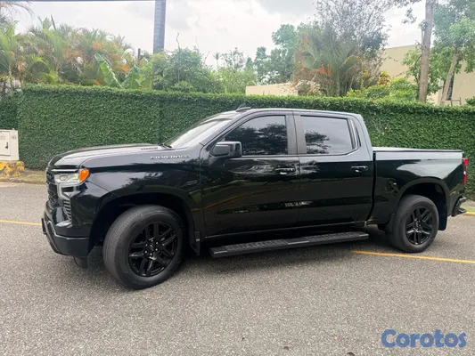 2022 Chevrolet Silverado — foto 10 / 12