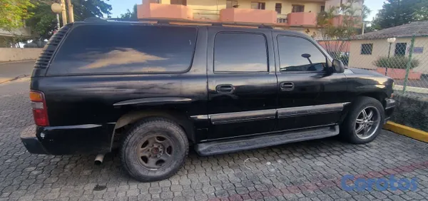 2003 Chevrolet Suburban — foto 2 / 10
