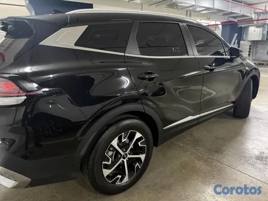2025 Kia Sportage — foto 9 / 12