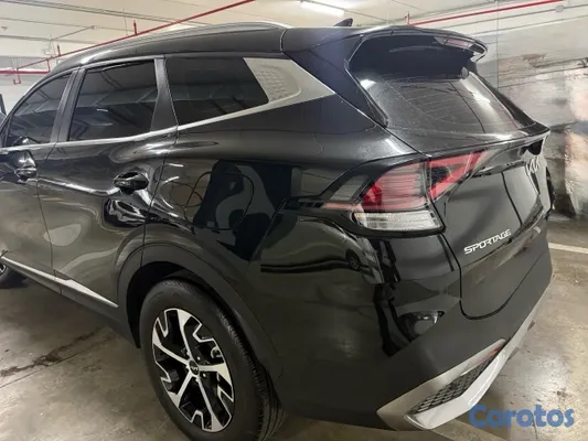 2025 Kia Sportage — foto 10 / 12
