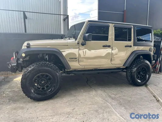 2017 Jeep Wrangler — foto 3 / 5