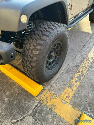 2017 Jeep Wrangler — foto 4 / 5