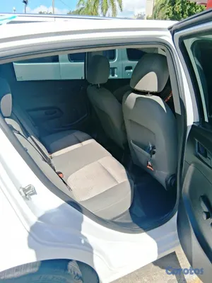 2015 Chevrolet Sonic — foto 10 / 10