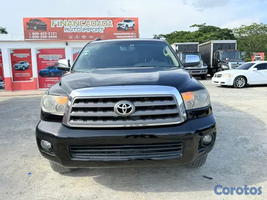 2010 Toyota Sequoia — foto 3 / 13