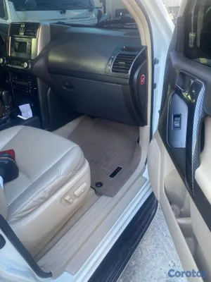 2013 Toyota Fj Cruiser — foto 4 / 6