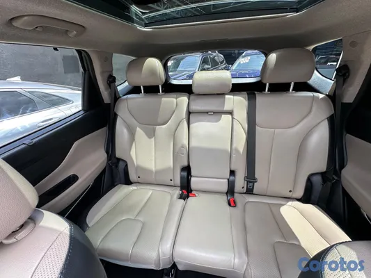 2020 Hyundai Santa Fe — foto 11 / 17