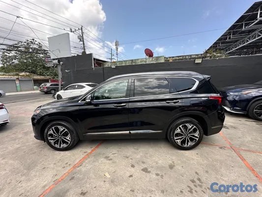 2020 Hyundai Santa Fe — foto 13 / 17