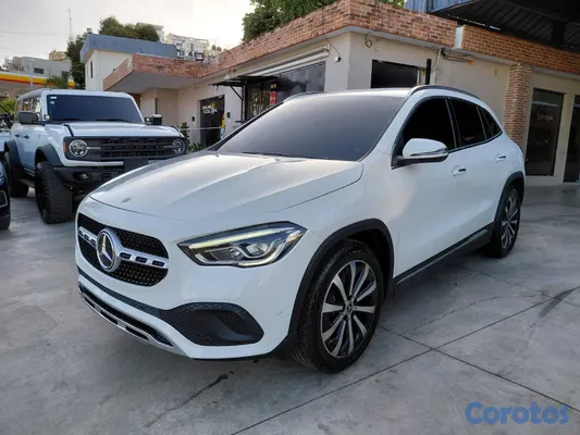 2021 Mercedes-Benz Clase GLA — foto 3 / 10