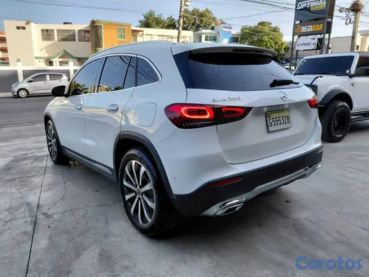 2021 Mercedes-Benz Clase GLA — foto 5 / 10