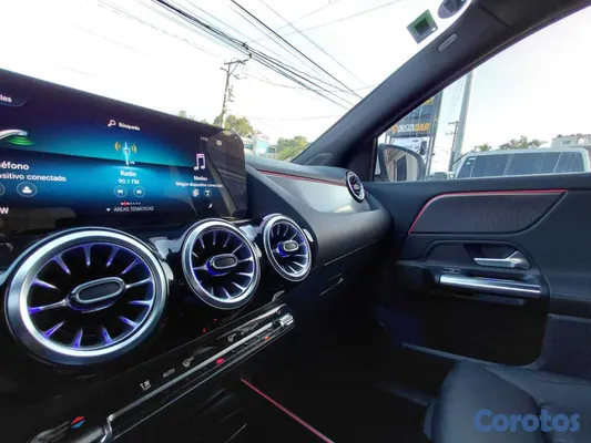 2021 Mercedes-Benz Clase GLA — foto 7 / 10