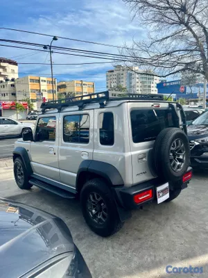 2025 Suzuki Jimny — foto 7 / 12