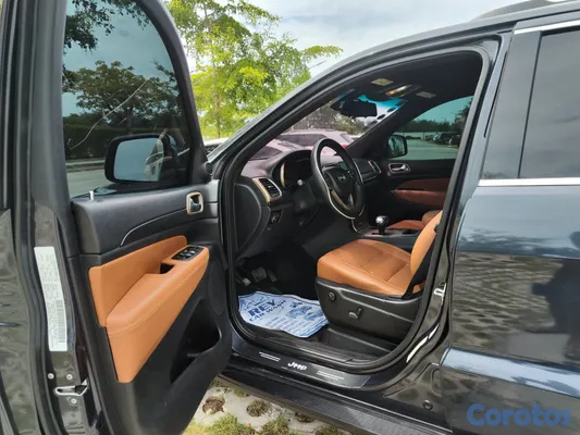 2014 Jeep Grand Cherokee — foto 5 / 10