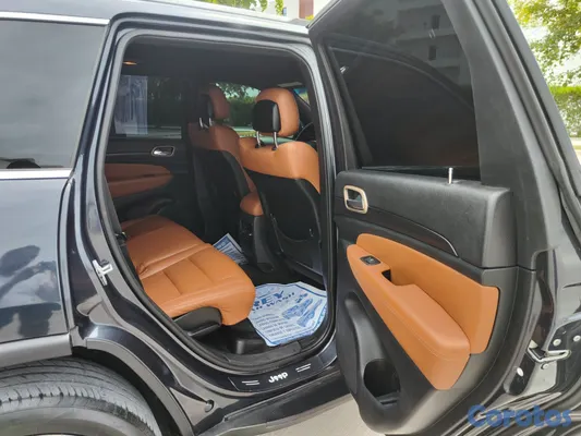 2014 Jeep Grand Cherokee — foto 6 / 10