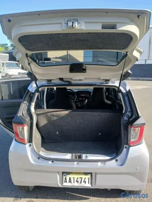 2018 Daihatsu Mira — foto 4 / 6