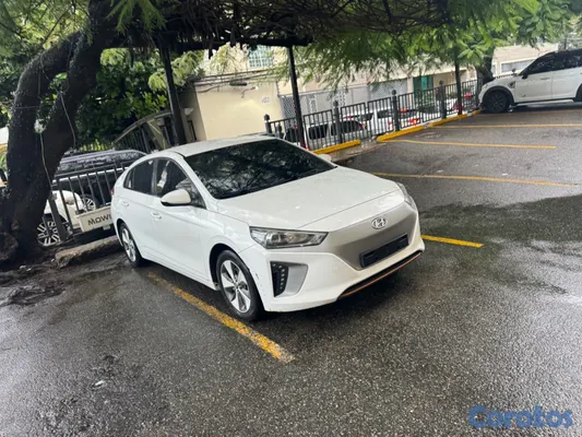 2018 Hyundai Ioniq — foto 3 / 4