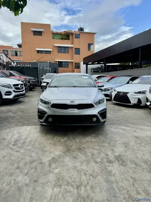 2020 Kia Forte — foto 2 / 10