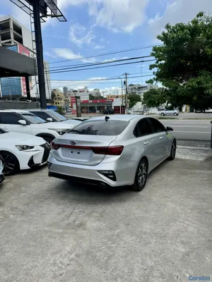 2020 Kia Forte — foto 6 / 10