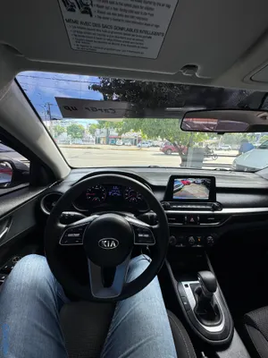 2020 Kia Forte — foto 9 / 10