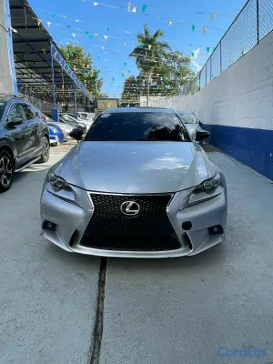 2014 Lexus Is — foto 3 / 9